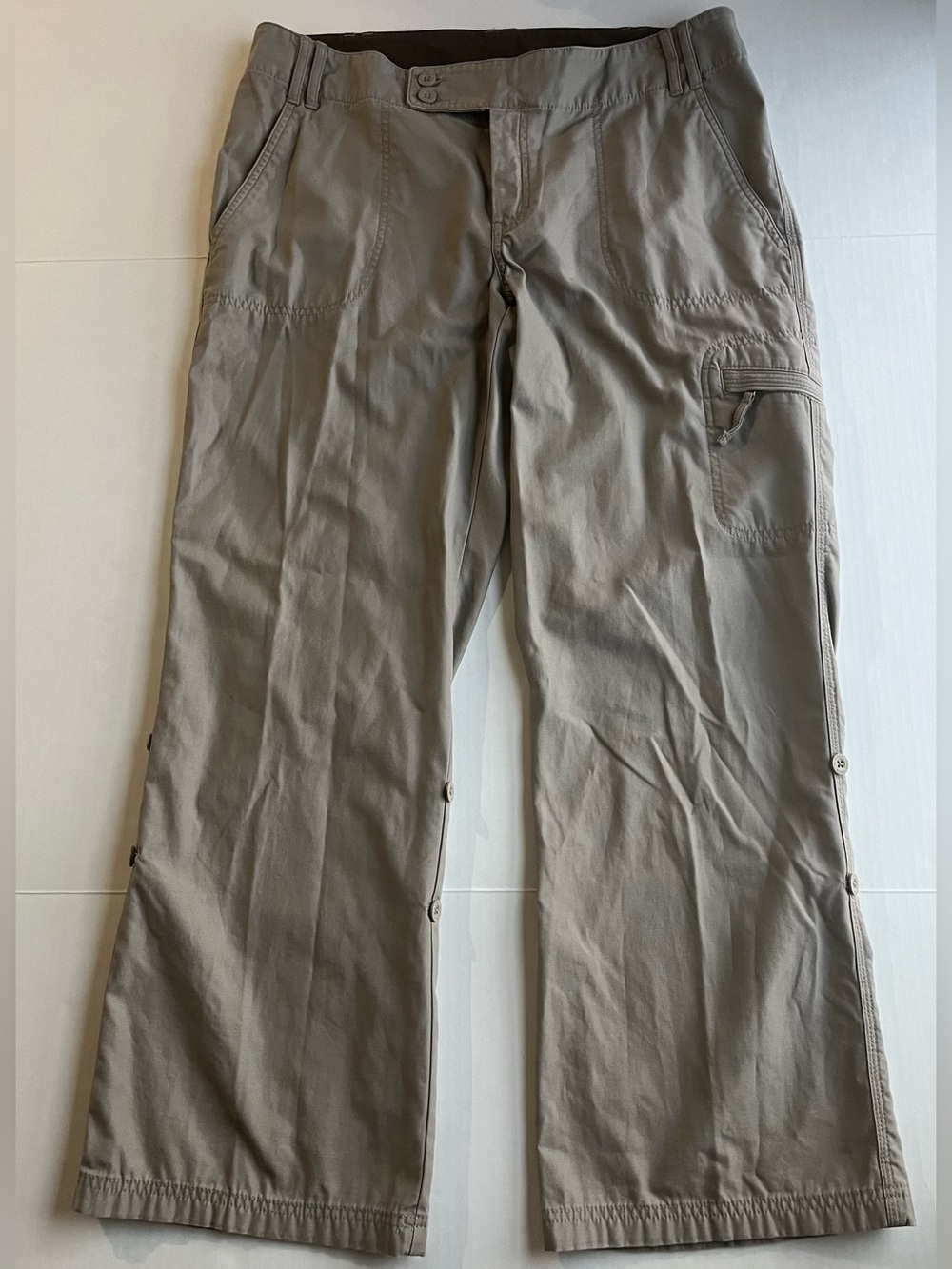 The North Face Women’s Libra Cargo Convertible Roll Tab Wide Leg Hiking Pants 16